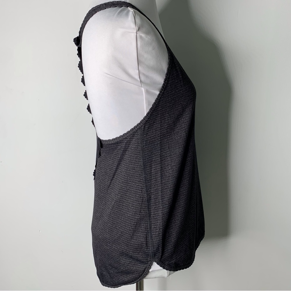 Lululemon Women's Black Gray Lace Back Racerback Striped Tank Top Size 4 - Picture 5 of 9